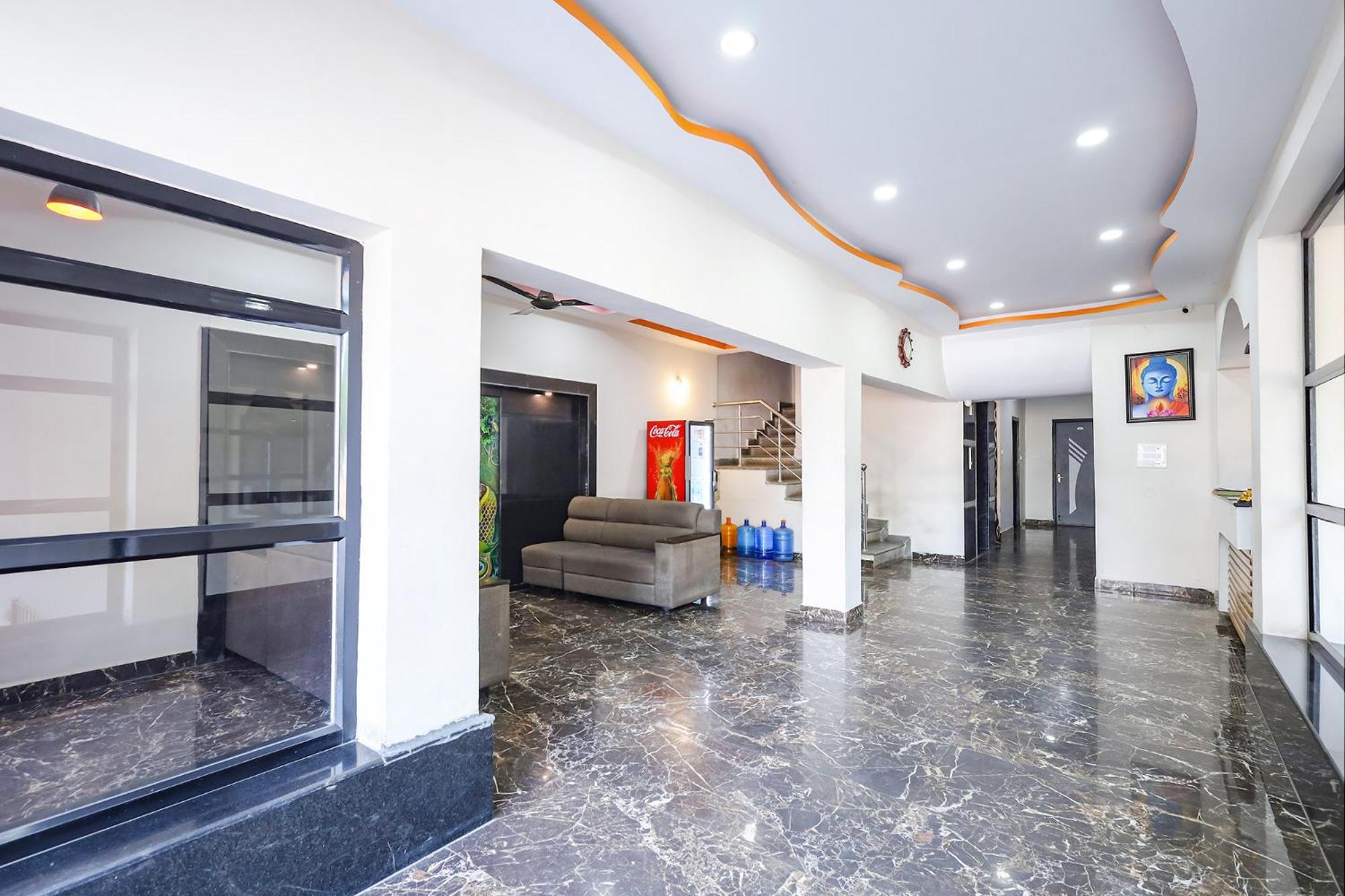 Capital O Lakshmi Residency Hotel Tirupati Exterior photo