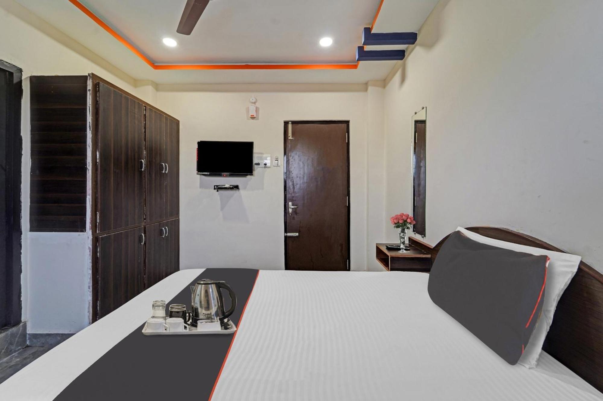 Capital O Lakshmi Residency Hotel Tirupati Exterior photo